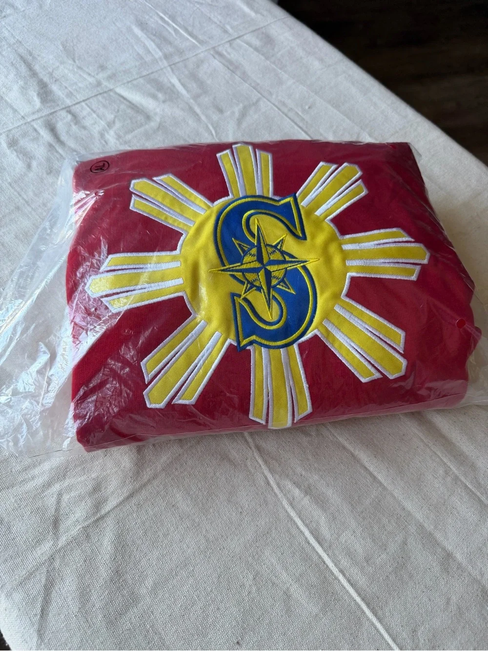 Seattle Mariner’s Filipino Heritage Pullover Sweater